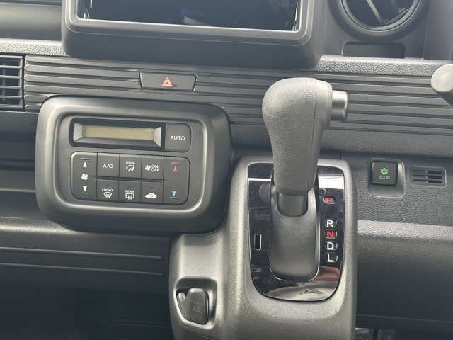 HONDA N-VAN 2025 Image 31