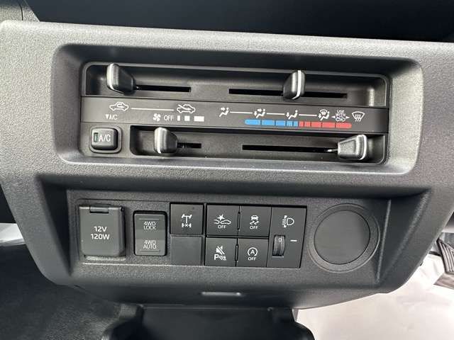 DAIHATSU HIJET TRUCK 4WD 2025 Image 31