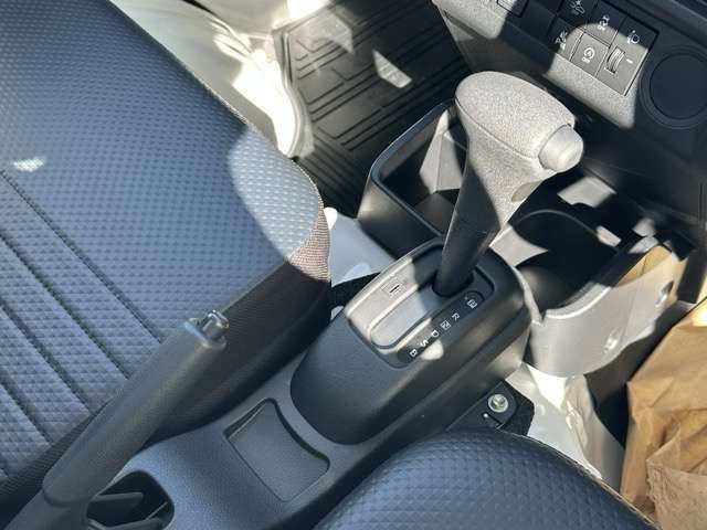 DAIHATSU HIJET TRUCK 4WD 2025 Image 31