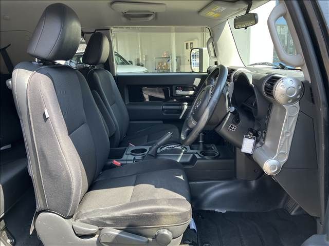 TOYOTA FJ CRUISER 4WD 2013 Image 31