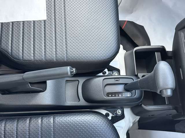 DAIHATSU HIJET TRUCK 4WD 2025 Image 31