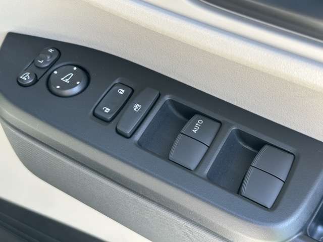 HONDA N BOX 2025 Image 31