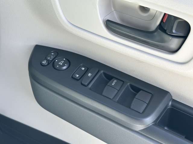 HONDA N BOX 2025 Image 31