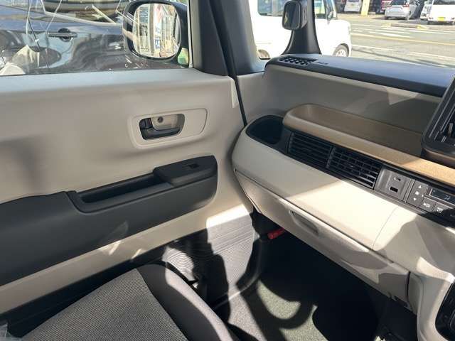 HONDA N BOX 2025 Image 31