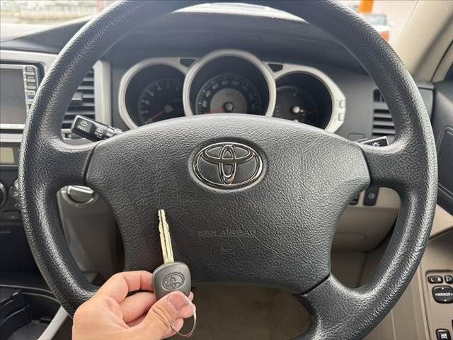 TOYOTA HILUXSURF WAGON 4WD 2005 Image 31