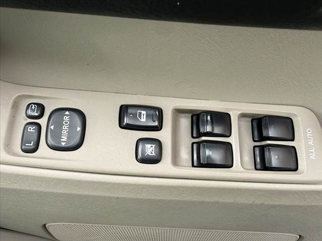 TOYOTA HILUXSURF WAGON 4WD 2005 Image 31