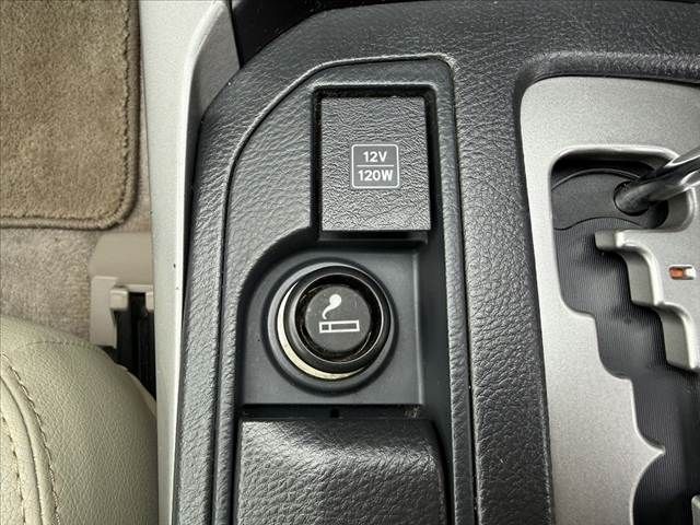 TOYOTA HILUXSURF WAGON 4WD 2005 Image 31