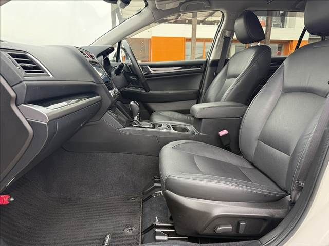 SUBARU LEGACY OUTBACK 2017 Image 31