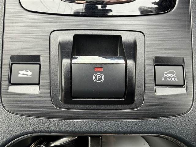 SUBARU LEGACY OUTBACK 2017 Image 31