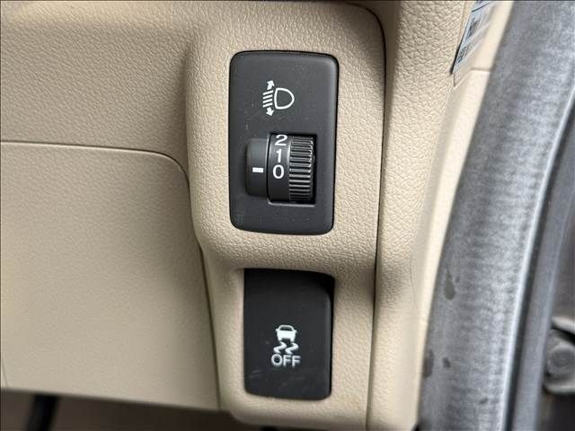 HONDA N BOX 2012 Image 31