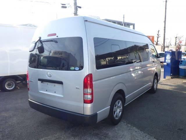 TOYOTA HIACE COMMUTER 4WD 2017 Image 31