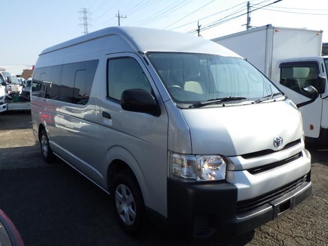 TOYOTA HIACE COMMUTER 4WD 2017 Image 31