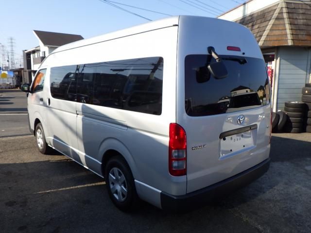 TOYOTA HIACE COMMUTER 4WD 2017 Image 31