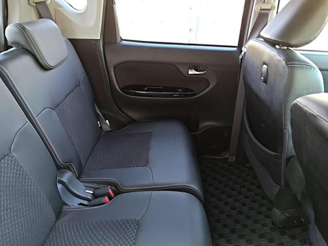 DAIHATSU MOVE CUSTOM 2018 Image 31