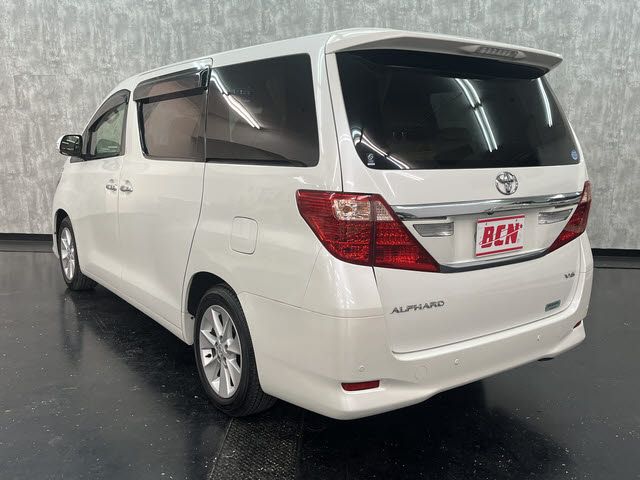 TOYOTA ALPHARD 2012 Image 31