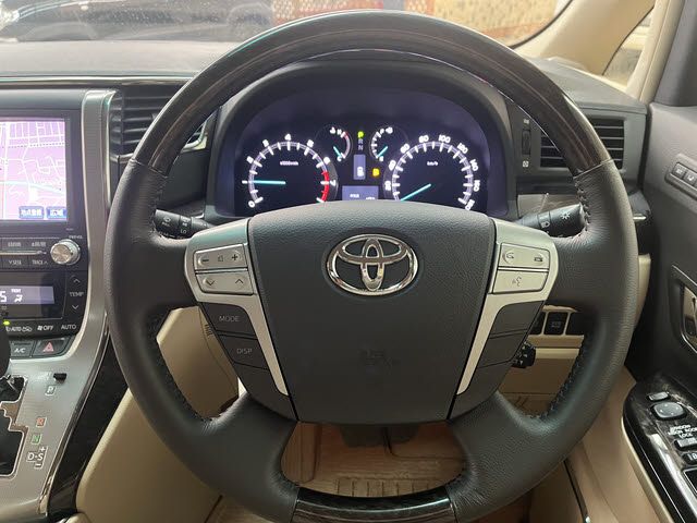 TOYOTA ALPHARD 2012 Image 31