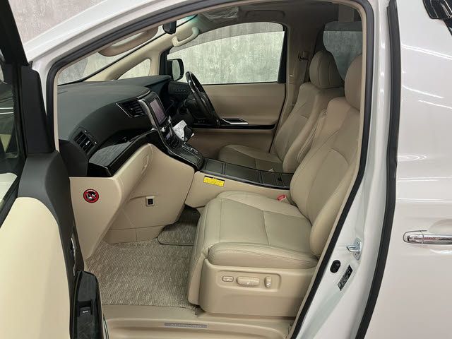 TOYOTA ALPHARD 2012 Image 31