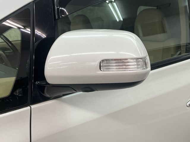 TOYOTA ALPHARD 2012 Image 31