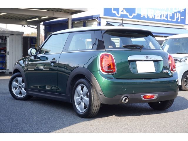 BMW MINI COOPER D 2018 Image 31