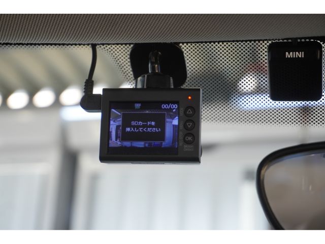 BMW MINI COOPER D 2018 Image 31