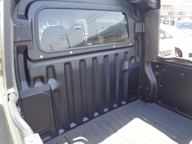 DAIHATSU HIJET DECKVAN 4WD 2021 Image 31