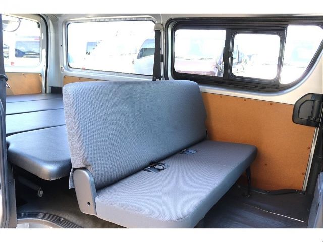 TOYOTA HIACE VAN 1.25T 2WD 2021 Image 31