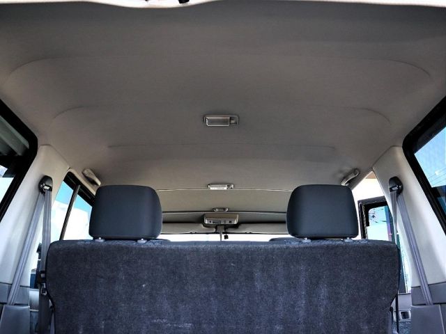 TOYOTA LANDCRUISER 70 2000 Image 31