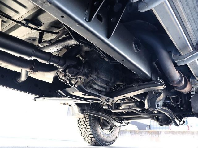 TOYOTA LANDCRUISER 70 2000 Image 31