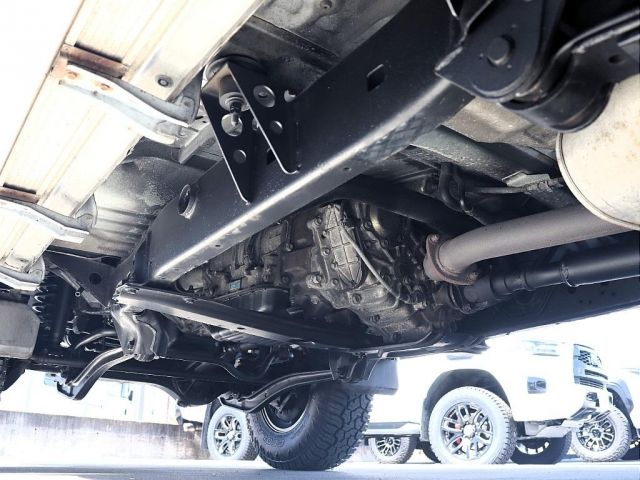 TOYOTA LANDCRUISER 70 2000 Image 31