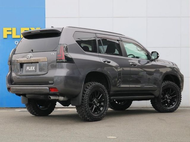 TOYOTA LANDCRUISER PRADO 2021 Image 31