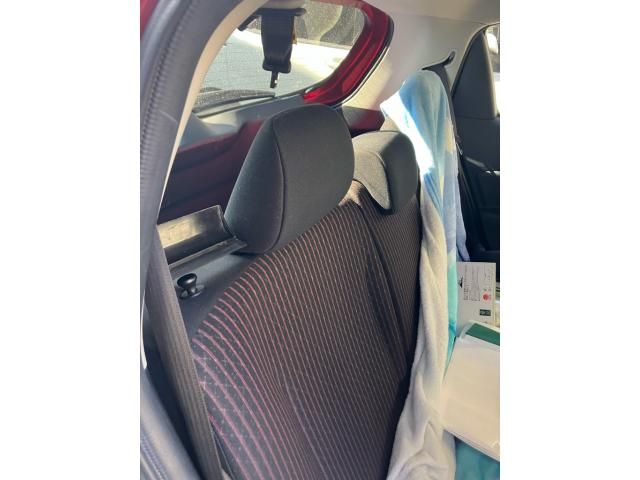 TOYOTA VITZ 2018 Image 31