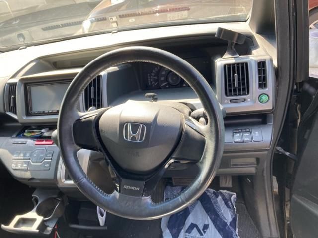 HONDA STEPWAGON SPADA 2010 Image 31