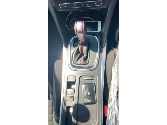 RENAULT MEGANE HATCH 2019 Image 31