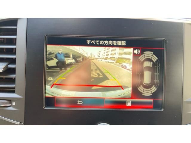 RENAULT MEGANE HATCH 2019 Image 31