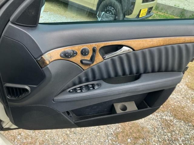 MERCEDES BENZ E CLAS 2007 Image 31