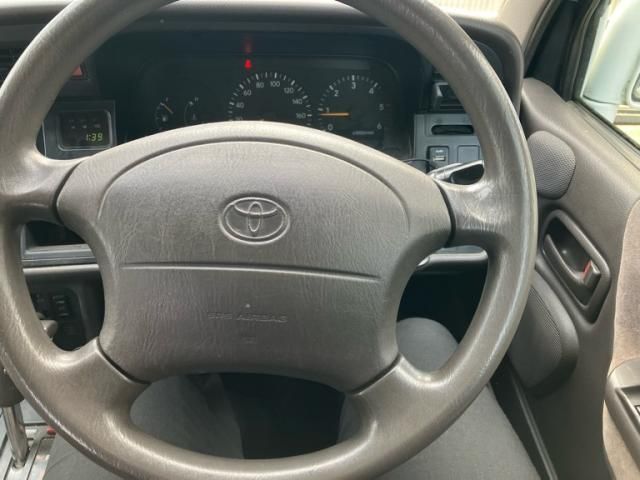 TOYOTA HIACE WAGON 4WD 1997 Image 31