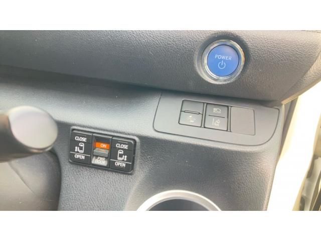 TOYOTA SIENTA HYBRID 2018 Image 31