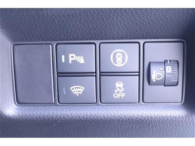 HONDA FIT E:HEV 4WD 2022 Image 31