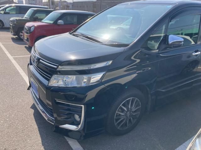 TOYOTA VOXY 2015 Image 31