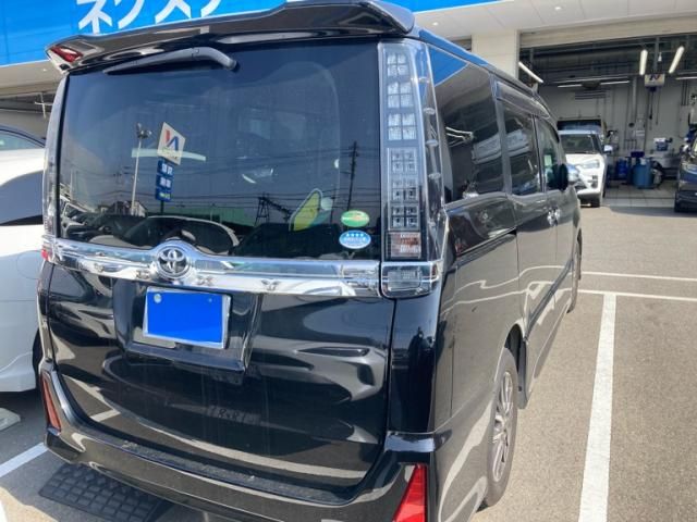 TOYOTA VOXY 2015 Image 31