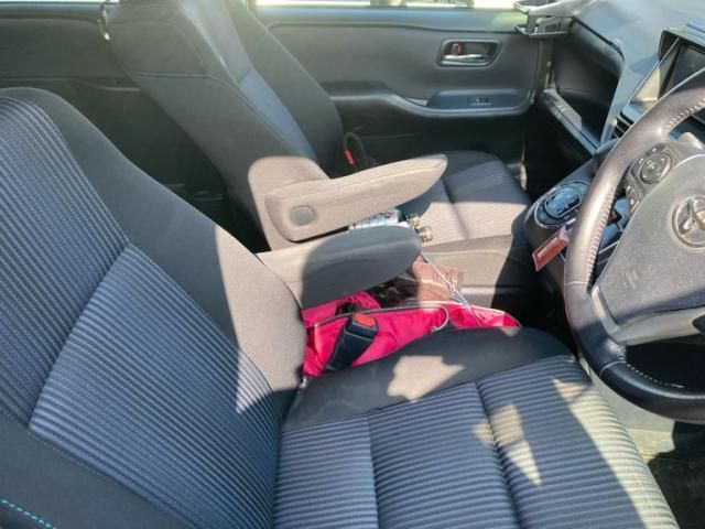 TOYOTA VOXY 2015 Image 31