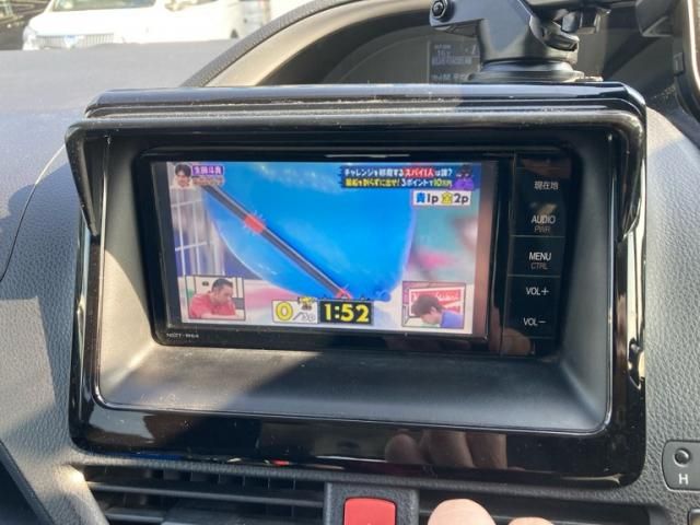 TOYOTA VOXY 2015 Image 31