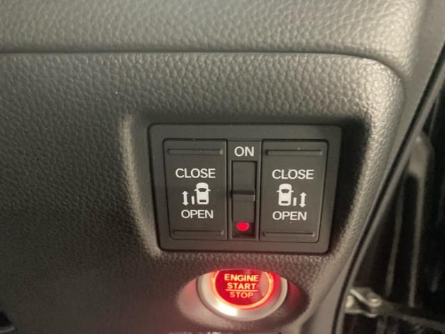 HONDA N BOX CUSTOM 2023 Image 31