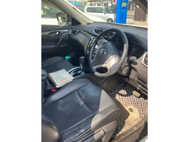 NISSAN X-TRAIL 2WD 2015 Image 31