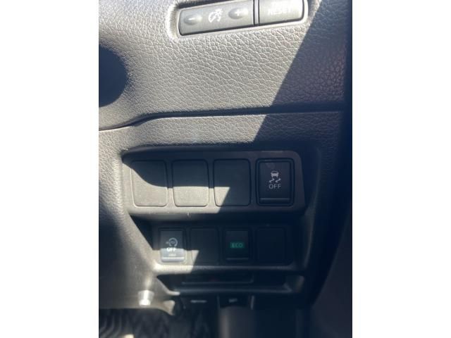 NISSAN X-TRAIL 2WD 2015 Image 31