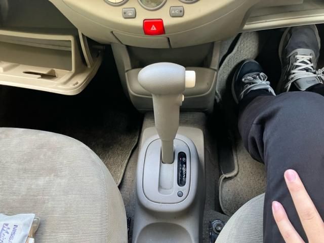 NISSAN MARCH 2004 Image 31