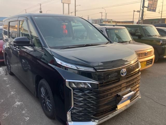 TOYOTA VOXY HYBRID 4WD 2025 Image 31