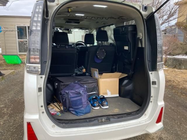 TOYOTA VOXY HYBRID 2017 Image 31