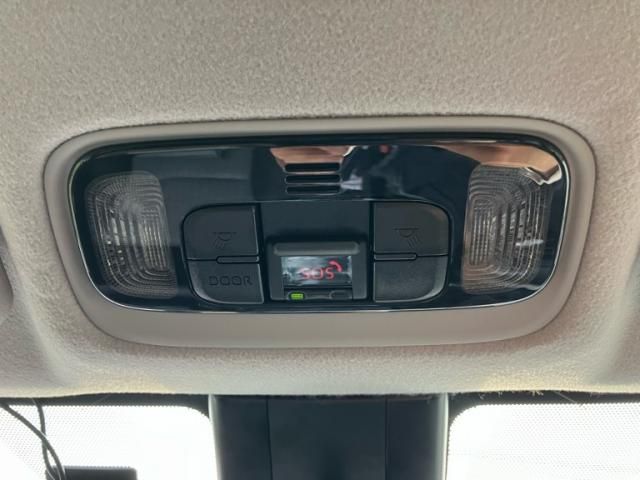 TOYOTA YARIS CROSS HYBRID 2022 Image 31