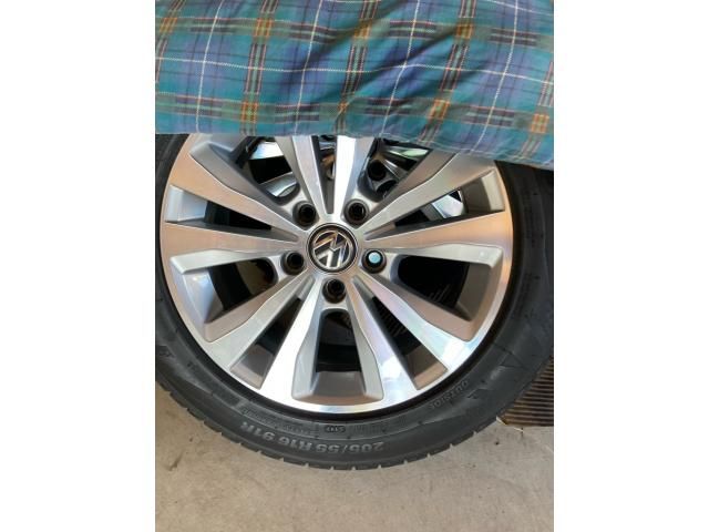 VOLKSWAGEN GOLF VARI 2015 Image 31